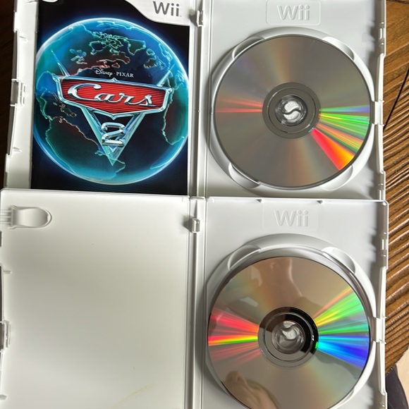 Disney Wii games - Toy Story mania/Cars 2 - Picture 4 of 4